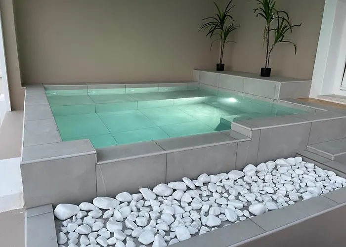 Aegean Glory Ermupoli