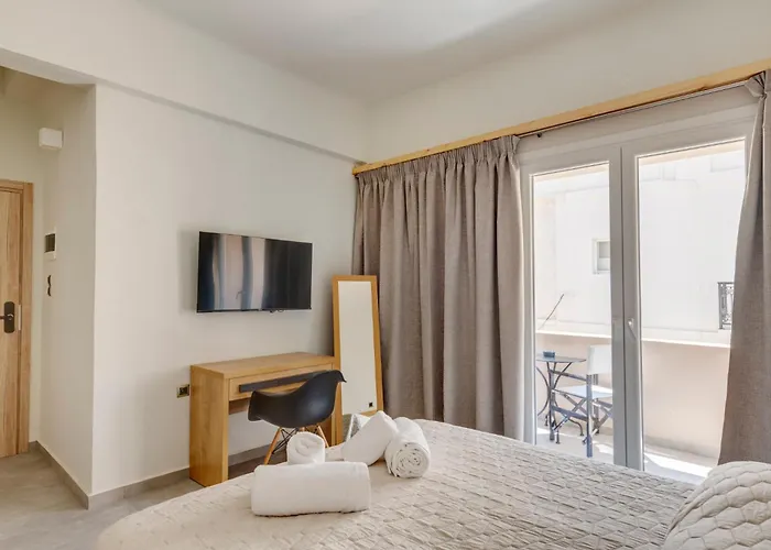 Aegean Glory * Ermupoli